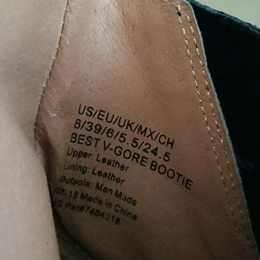 New gentle souls Best V-Gored Booties